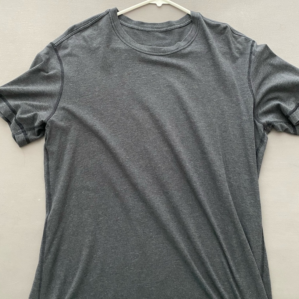 Lululemon men’s shirt size large black